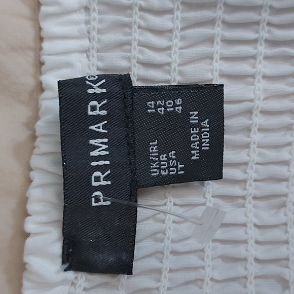 Primark White Floral Top NWOT/Sz M, Floral/Lightweight/Summer/Beach/Flared - Picture 6 of 7